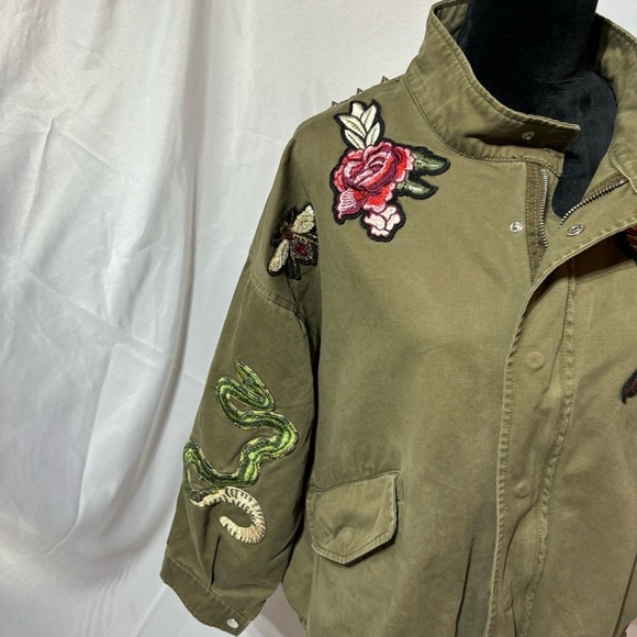 H&M Women's Olive Embroidered Patch Utility Jacket Size M - Picture 13 of 15